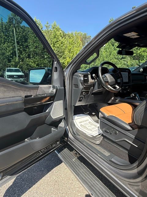 2023 Ford F-150 Platinum - Photo 12