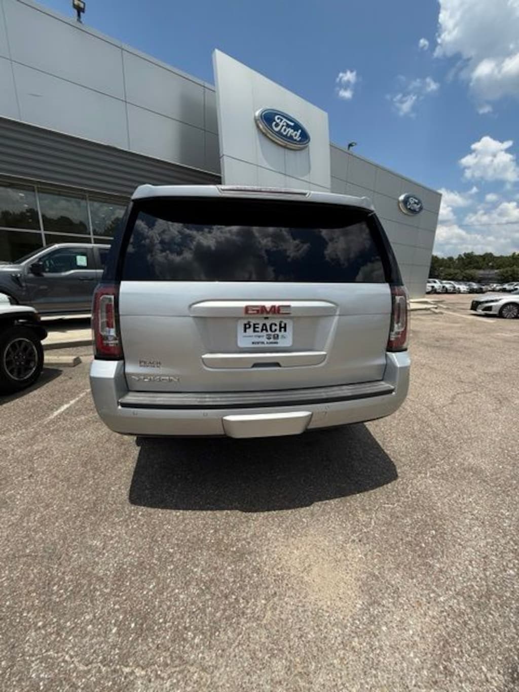 Used 2017 GMC Yukon SLT SUV