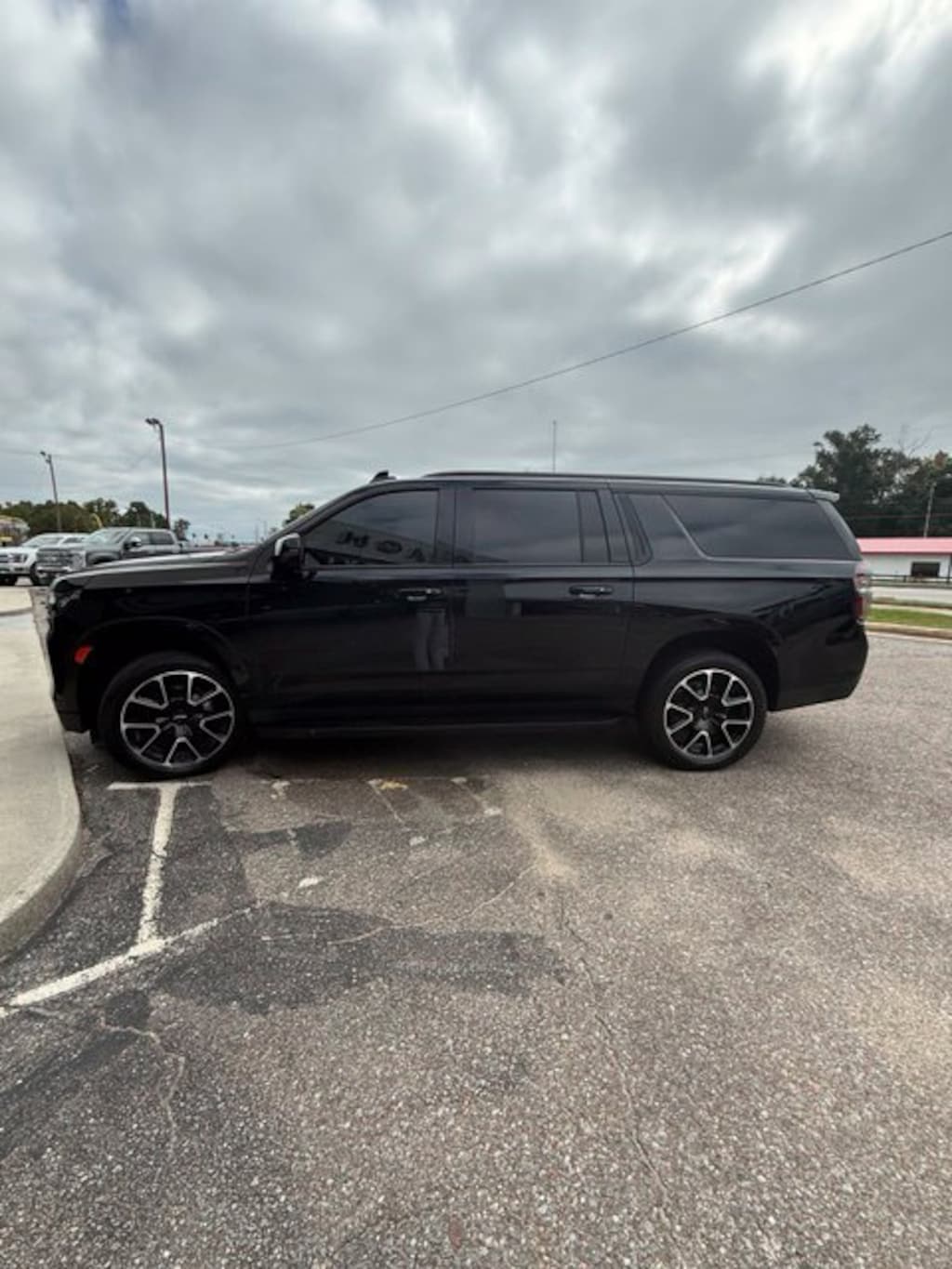 Used 2023 Chevrolet Suburban RST SUV