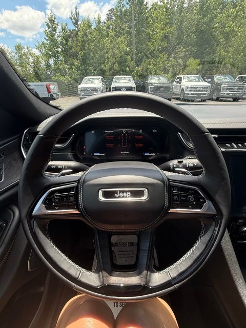 2025 Jeep Grand Cherokee L Overland - Photo 12
