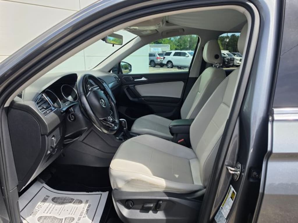 Used 2018 Volkswagen Tiguan 2.0T SEL SUV