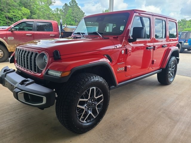 Used 2024 Jeep Wrangler 4-Door Sahara with VIN 1C4PJXEN7RW171878 for sale in Brewton, AL