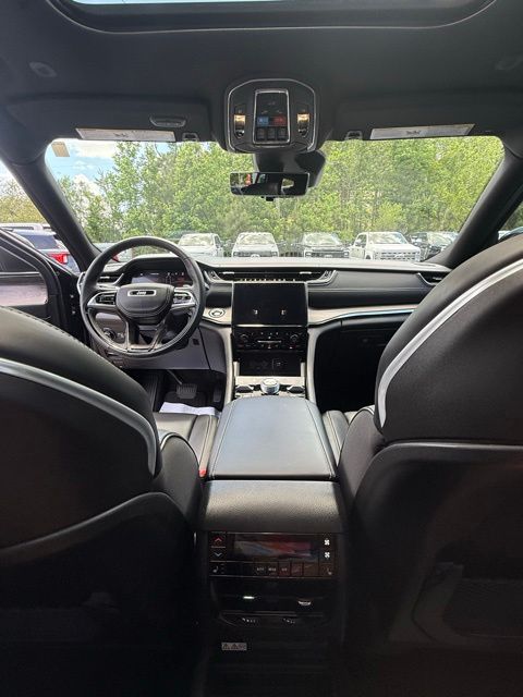 2025 Jeep Grand Cherokee L Overland - Photo 19