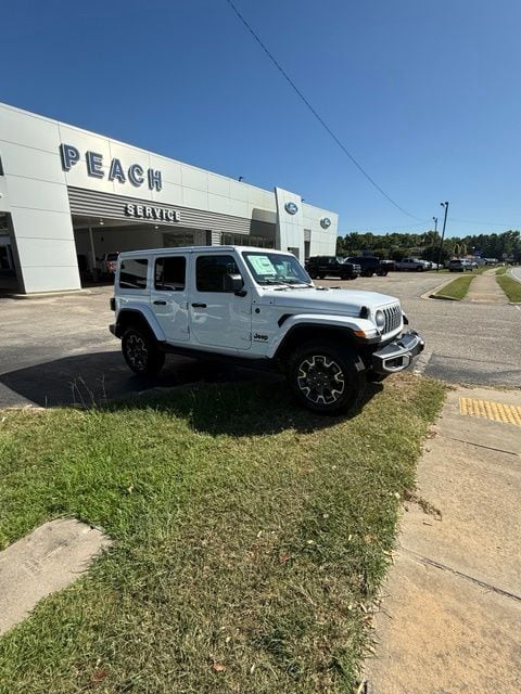 2026 Jeep Wrangler 4-Door Sahara - Photo 9