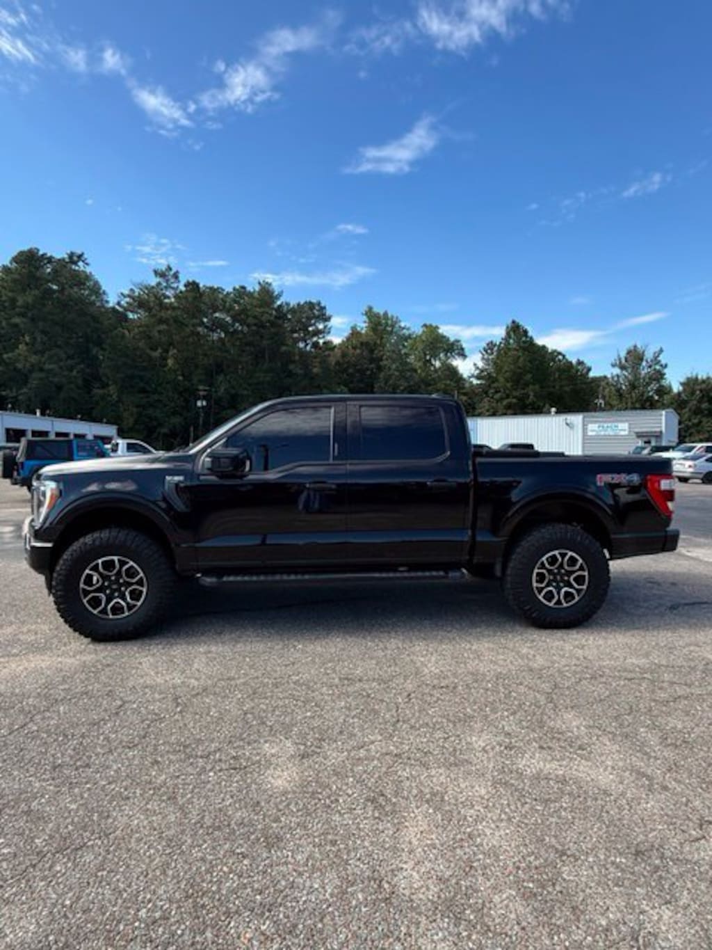 Used 2022 Ford F-150 Lariat Truck SuperCrew Cab
