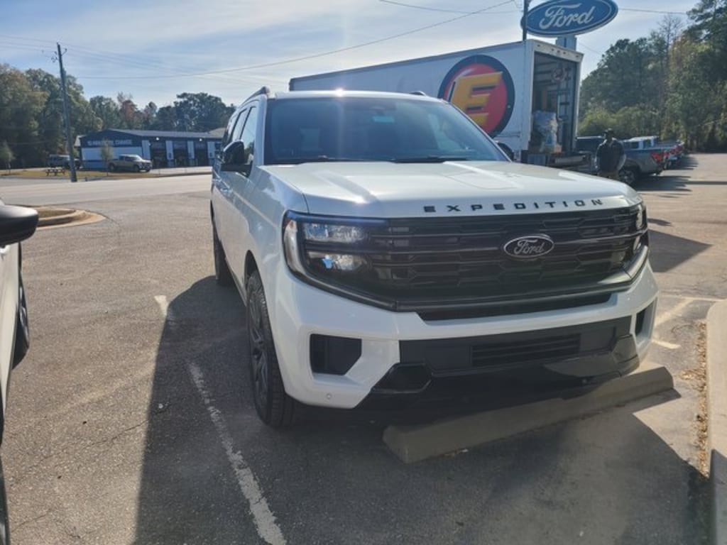 New 2025 Ford Expedition Max Platinum SUV