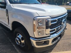 2026 Ford F-350 Chassis XL Truck Crew Cab