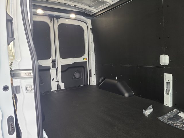 2025 Ford Transit photo 4