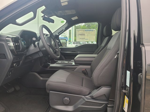 2025 Ford F-150 STX photo 2