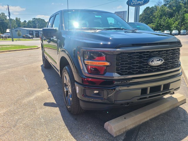 2025 Ford F-150 STX photo 2
