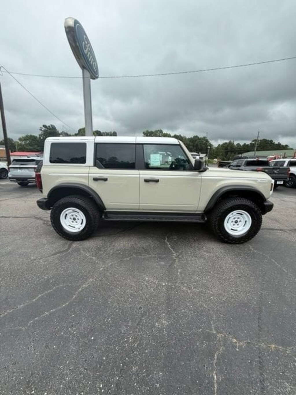 New 2026 Ford Bronco Heritage Edition SUV