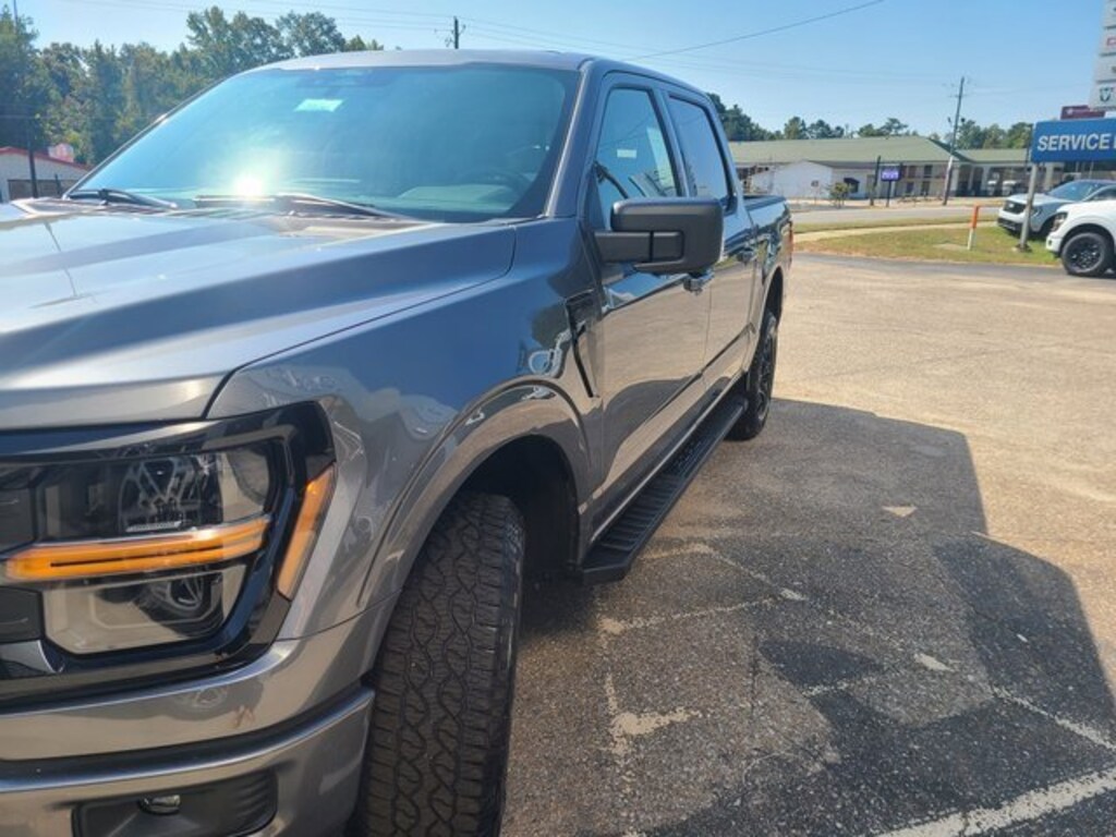 New 2025 Ford F-150 XLT Truck SuperCrew Cab