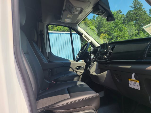 2025 Ford Transit photo 4