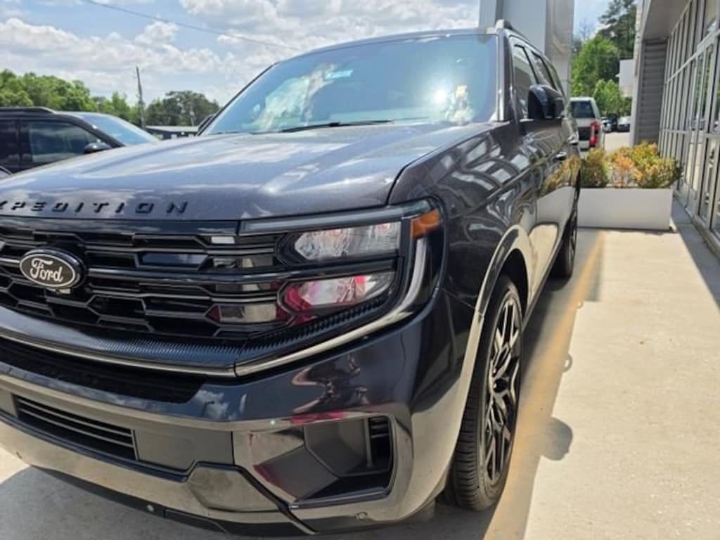 New 2026 Ford Expedition Platinum SUV