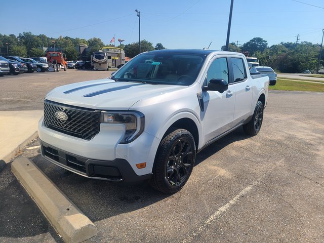 2025 Ford Maverick Lariat photo 2