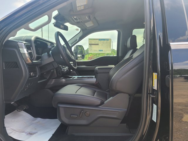 2025 Ford F-250 photo 4