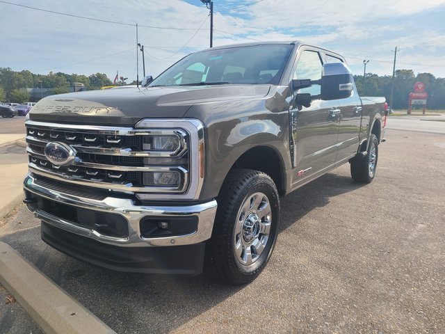 2026 Ford F-250 photo 2