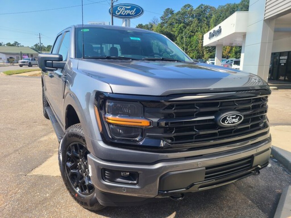 New 2025 Ford F-150 XLT Truck SuperCrew Cab