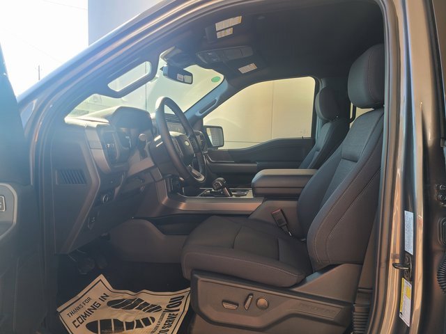 2025 Ford F-150 XLT photo 3