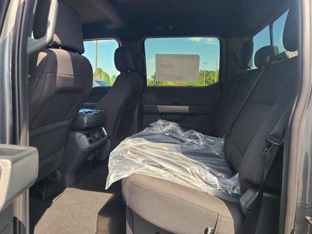 2025 Ford F-150 XLT photo 4