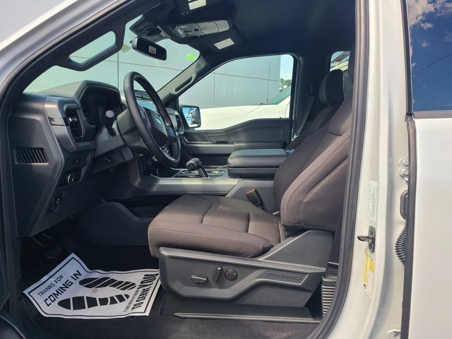 2025 Ford F-150 XLT photo 2