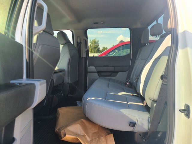 2026 Ford F-350 XL photo 4