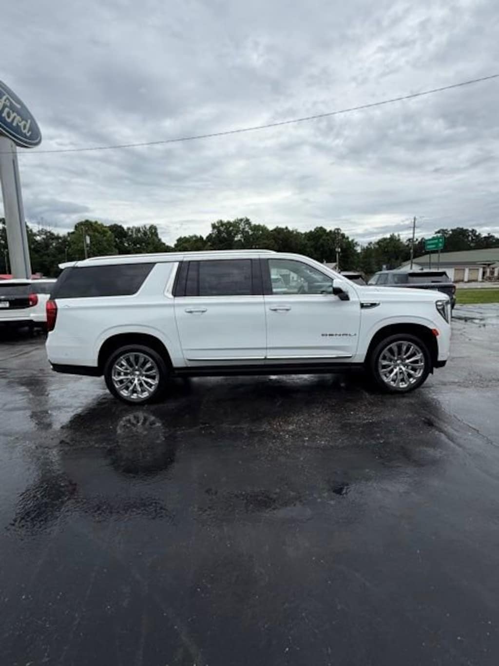 Used 2024 GMC Yukon XL Denali SUV