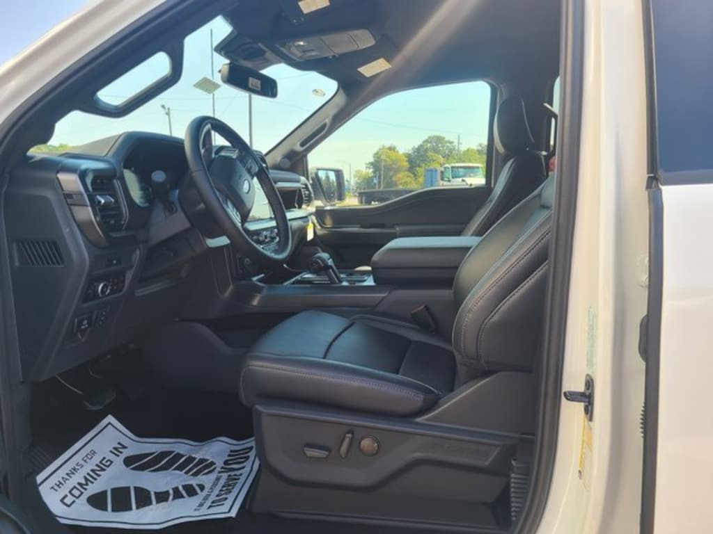 New 2025 Ford F-150 Lariat Truck SuperCrew Cab