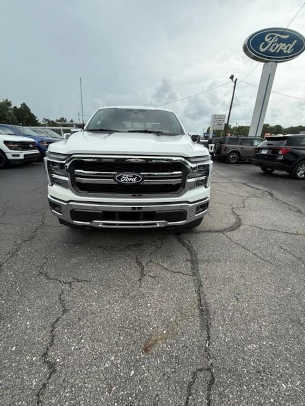 New 2026 Ford F-150 LARIAT Truck SuperCrew Cab