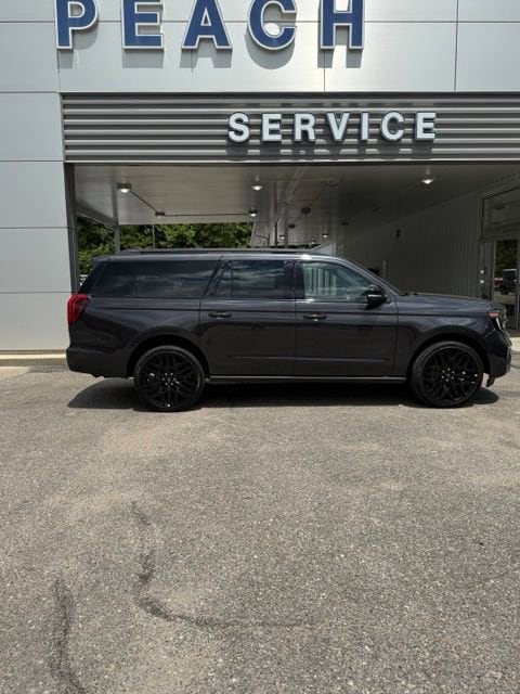 2026 Ford Expedition Platinum MAX 4x4's photo