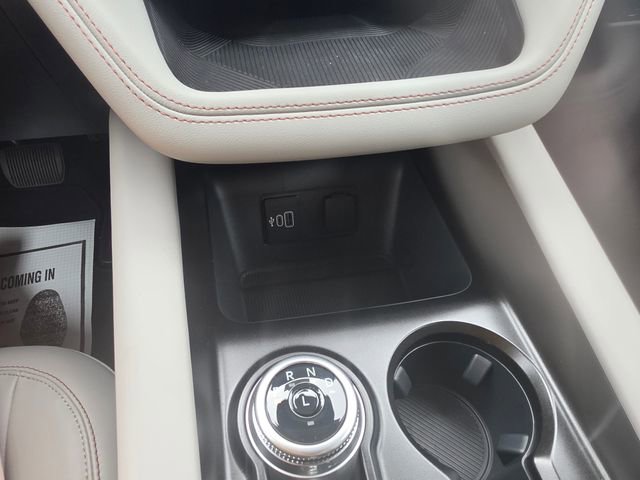 2026 Ford Explorer Active - Photo 13