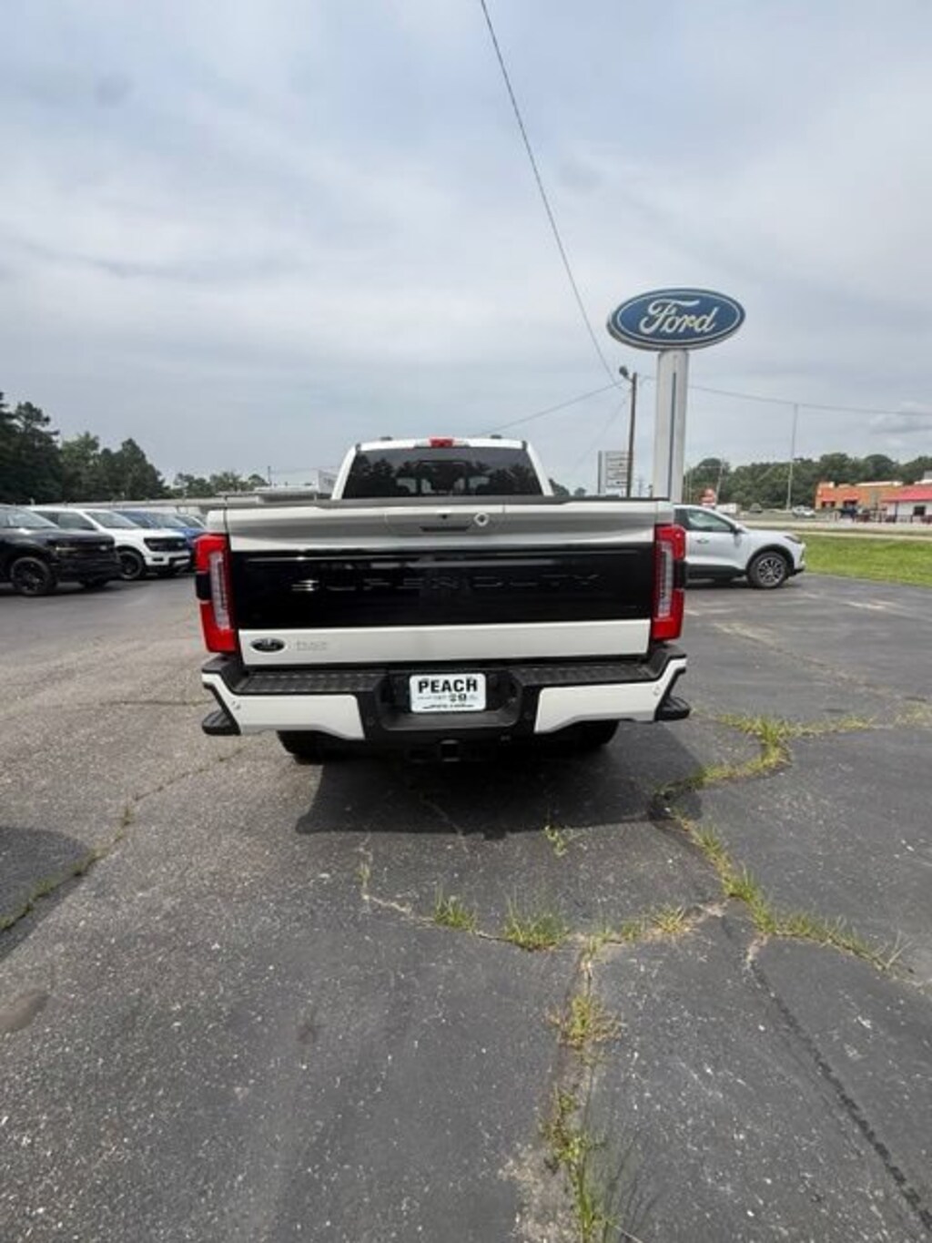New 2026 Ford F-250 Platinum Truck Crew Cab
