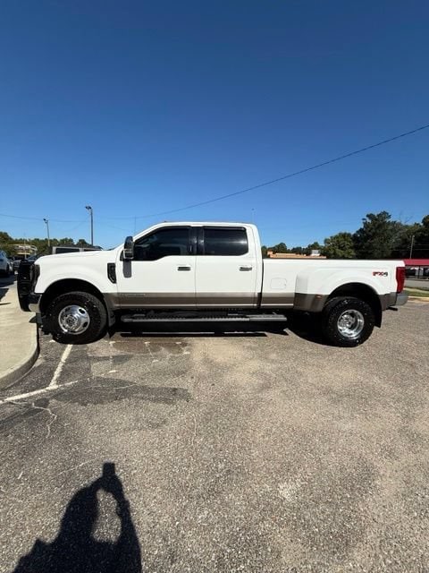 2019 Ford F-350 Truck Crew Cab 