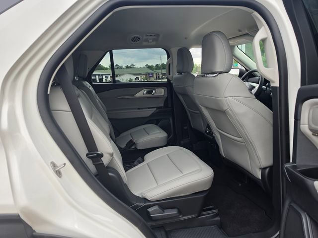 2026 Ford Explorer Active - Photo 6