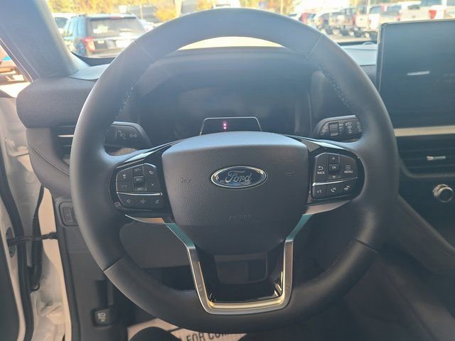 2026 Ford Explorer Platinum - Photo 8
