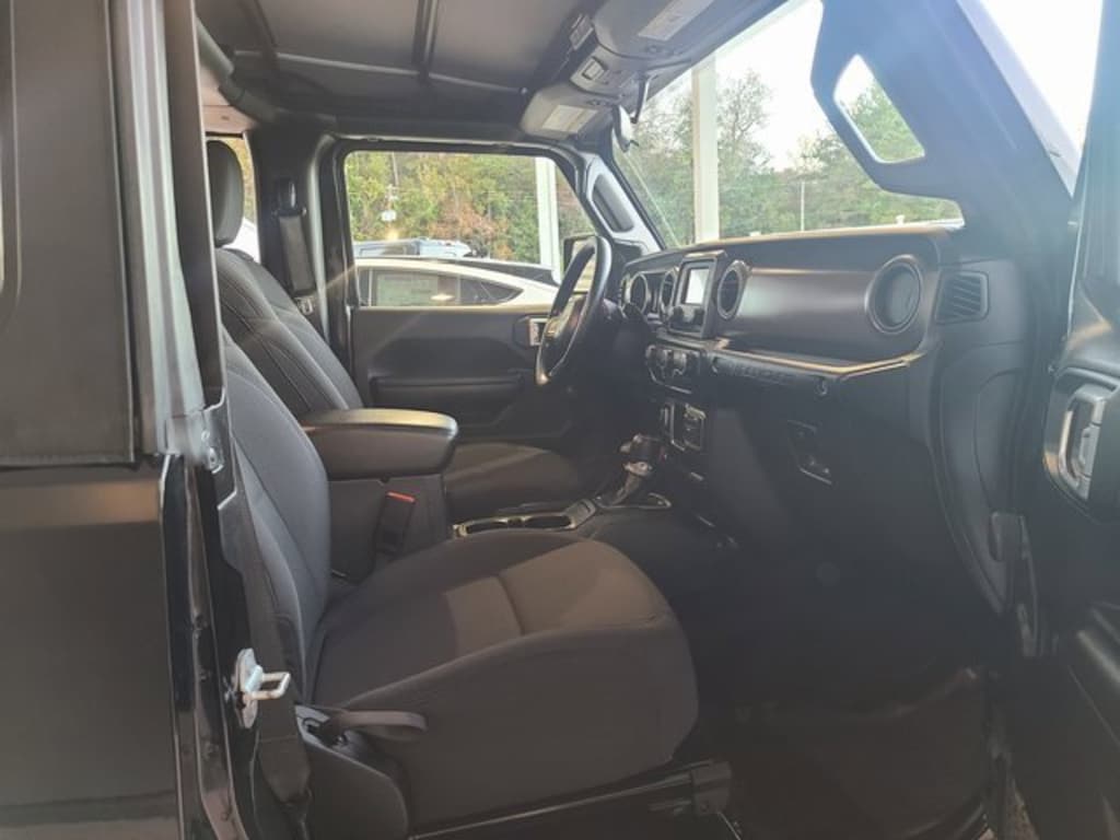 Used 2021 Jeep Wrangler Sport SUV