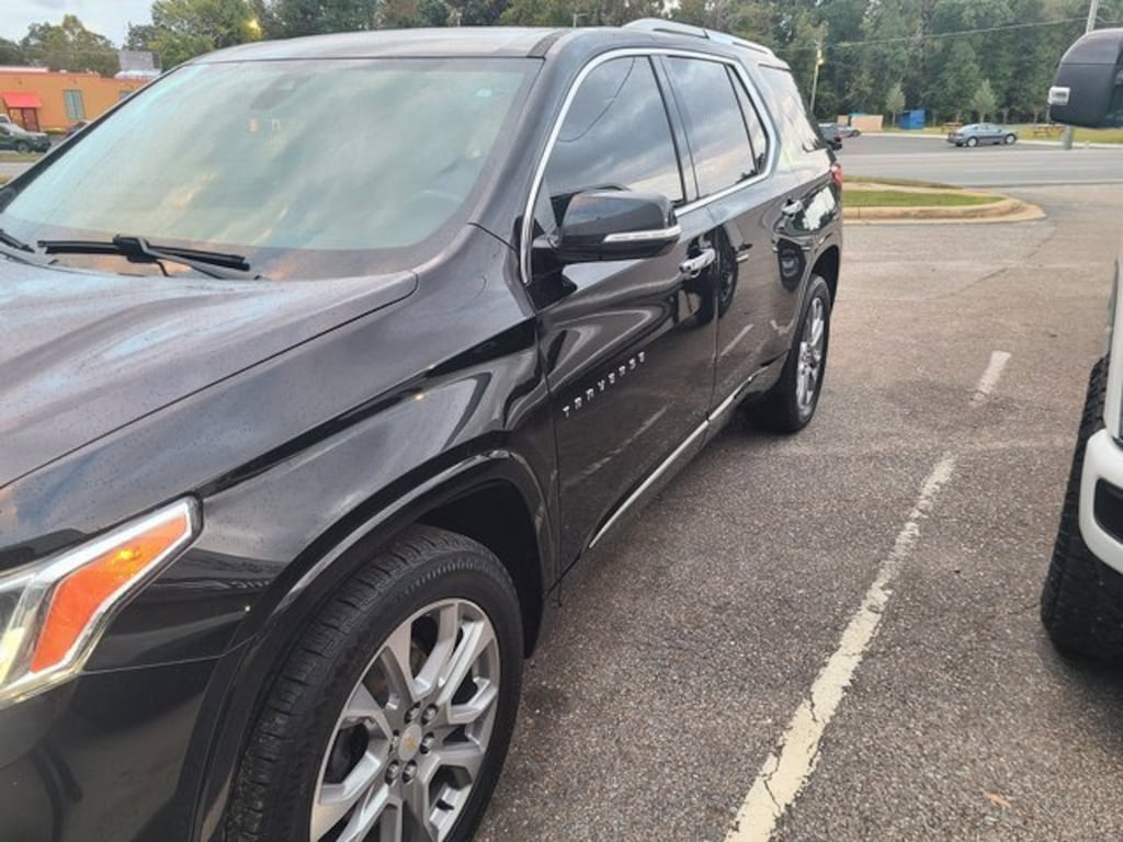 Used 2018 Chevrolet Traverse Premier SUV