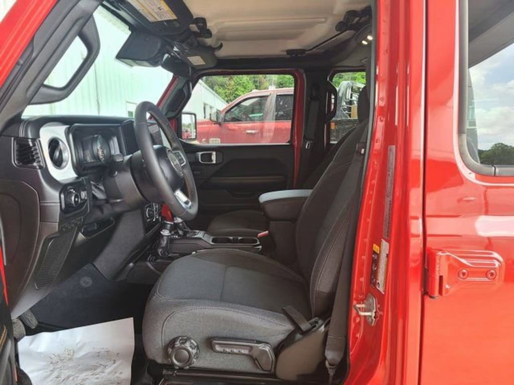 Used 2024 Jeep Wrangler Sahara SUV