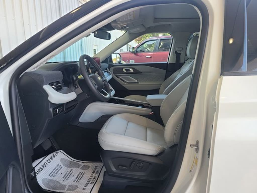 New 2025 Ford Explorer Platinum SUV