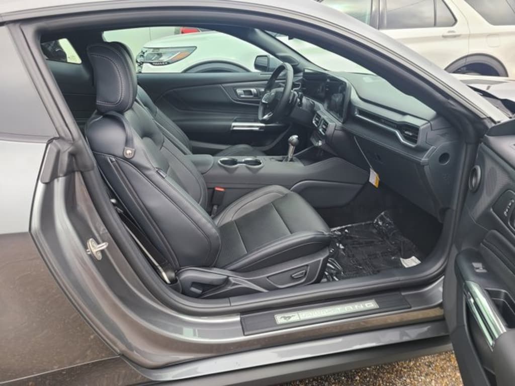 New 2025 Ford Mustang  Coupe