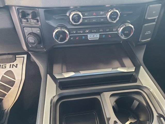2026 Ford F-250 Super Duty Platinum - Photo 15
