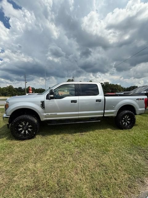 2019 Ford F-250 Truck Crew Cab 