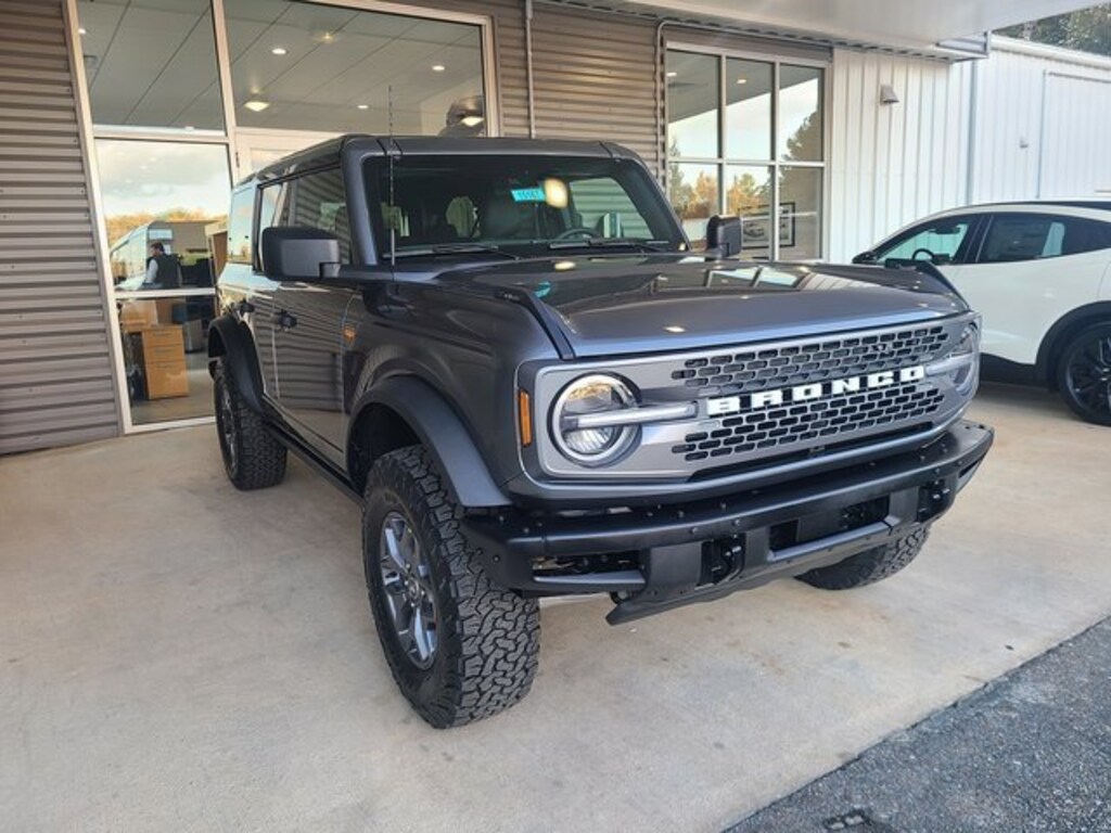 New 2025 Ford Bronco Badlands SUV