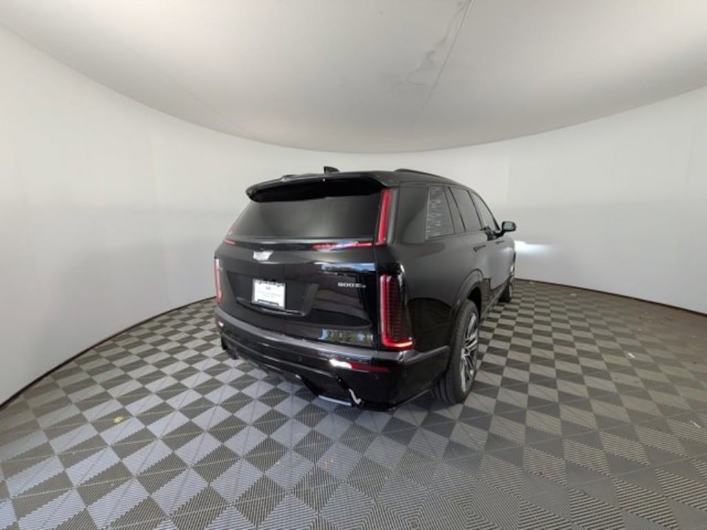 New 2026 CADILLAC VISTIQ Platinum SUV