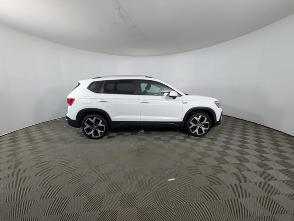 Used 2022 Volkswagen Taos SEL