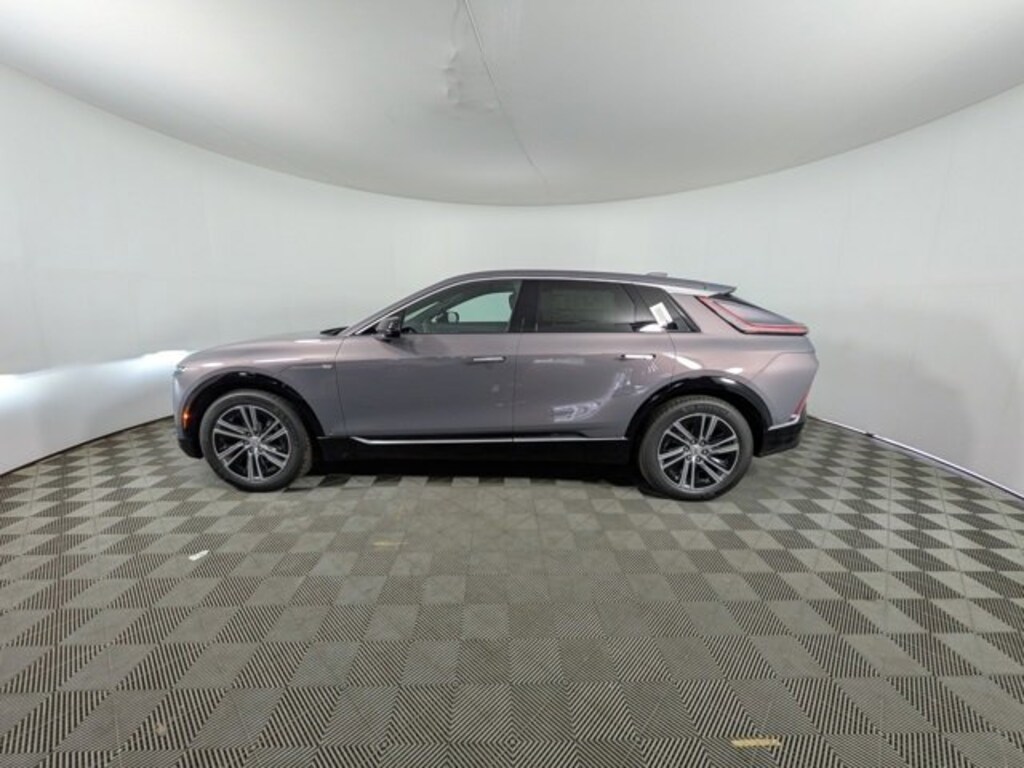 New 2026 CADILLAC LYRIQ Luxury SUV