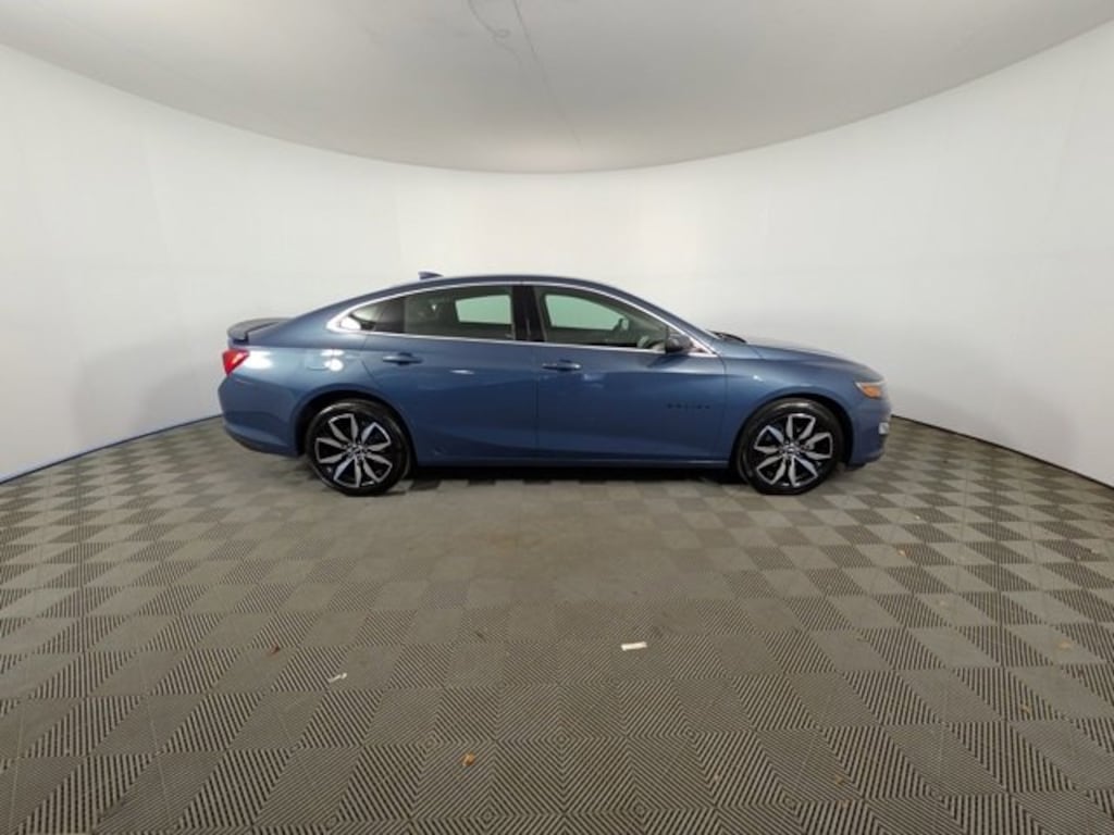 Used 2024 Chevrolet Malibu RS Car