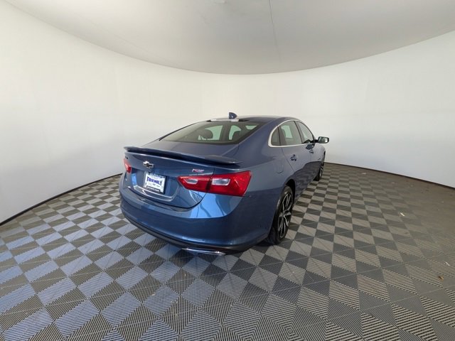 2024 Chevrolet Malibu RS photo 2