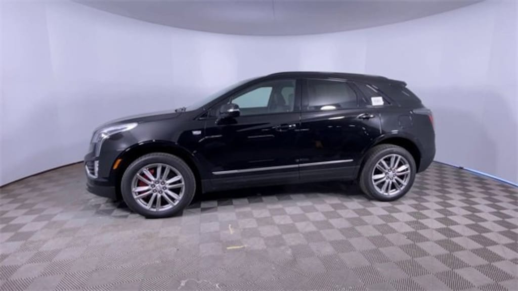 New 2025 CADILLAC XT5 Sport SUV