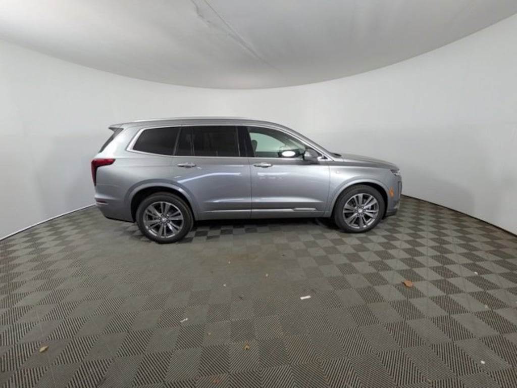 New 2025 CADILLAC XT6 Premium Luxury SUV